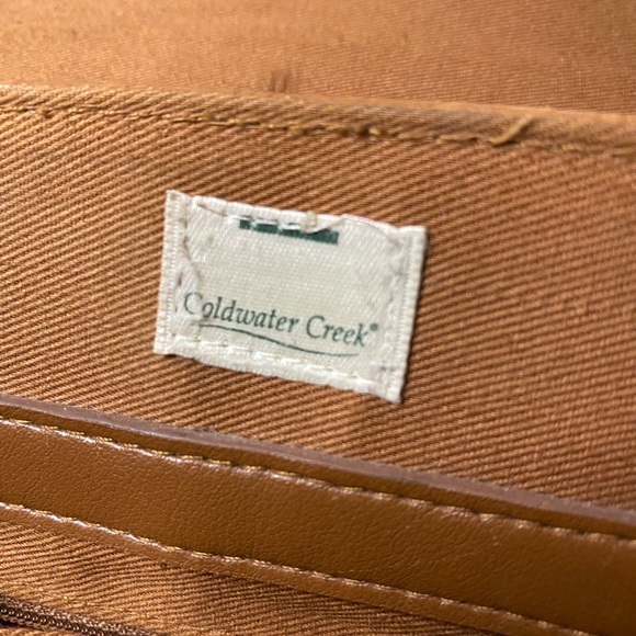 Coldwater Creek Floret Leather Crossbody Purse - Picture 4 of 10